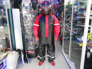 Impermeable Uso Rudo Negro Rojo Tech